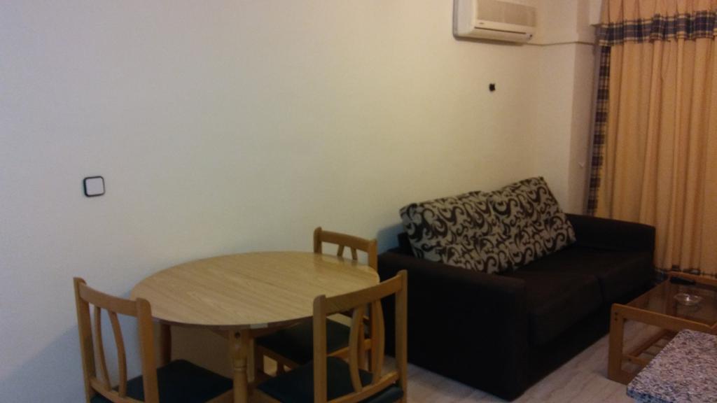 Apartamentos Olympia Center La Manga del Mar Menor Kültér fotó